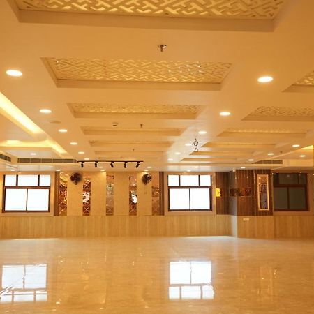 Hotel Golden Palace Lucknow Luaran gambar